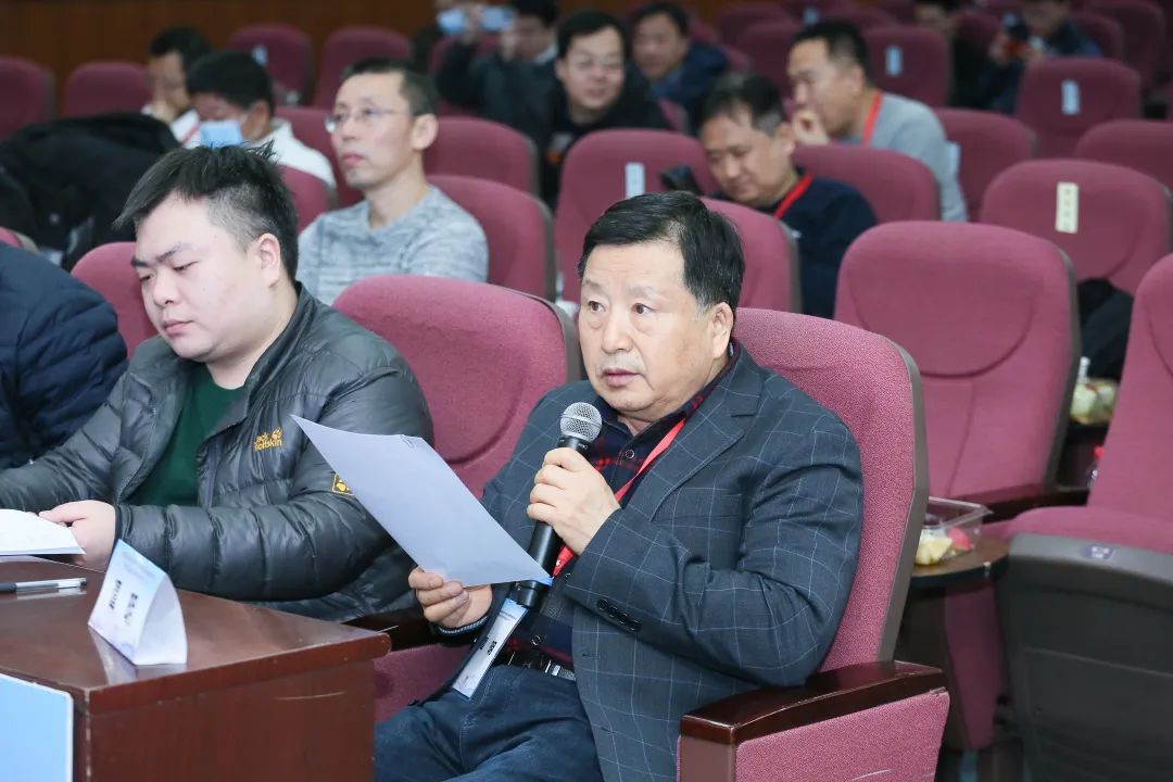 匯聚專業醫學學術知識,提供線上線下整體解決方案