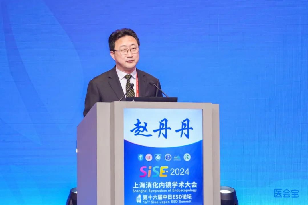 匯聚專業醫學學術知識,提供線上線下整體解決方案